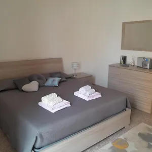 https://casa-onelia.hotelsalgherosardinia.com